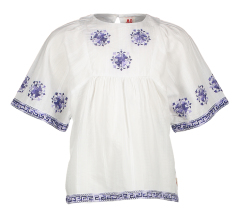 AO76 Witte katoenen blouse met blauwe print 